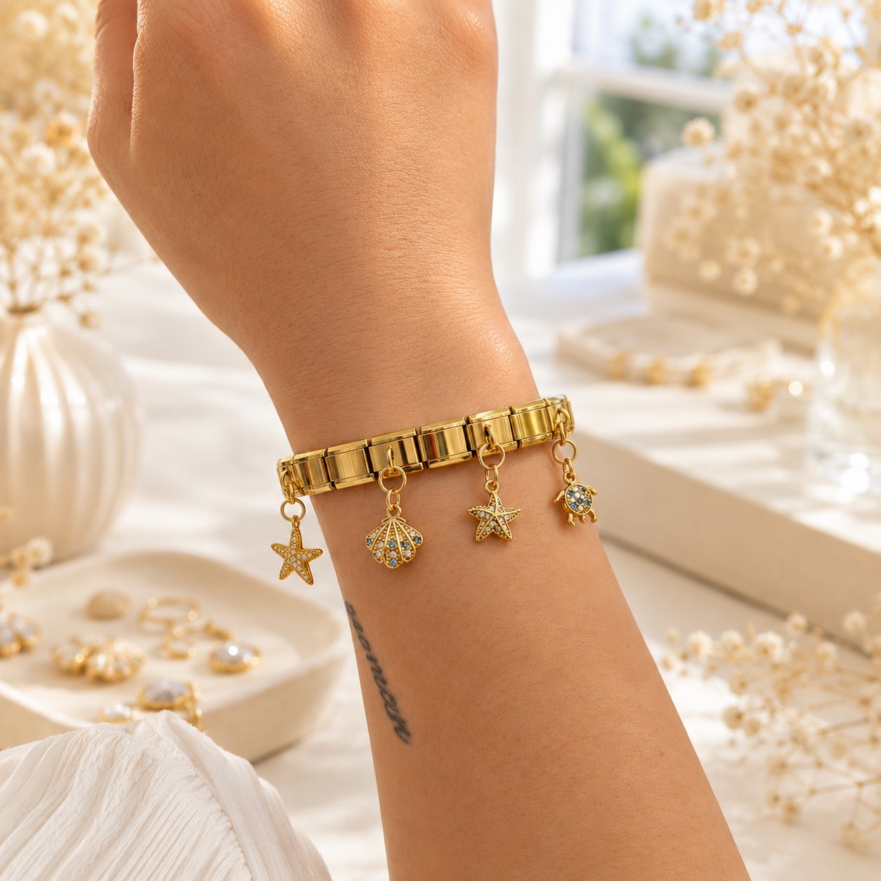 bracelet